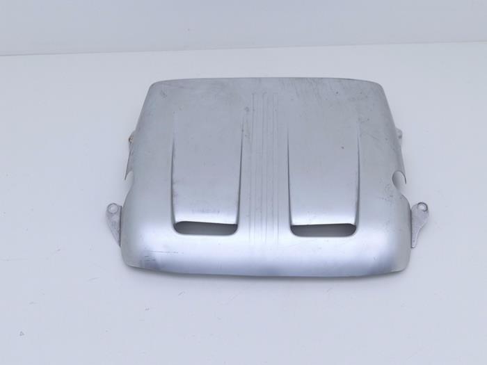 Gebrauchte Abdeckblech Motor Mercedes C-Klasse AMG (W205) C-63 S,Edition 1 AMG 4.0 V8 Biturbo Preis € 75,00 Margenregelung angeboten von Automaterialen Ronald Morien B.V.