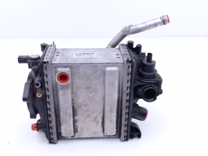 Usados Intercooler Mercedes C-Klasse AMG (W205) C-63 S,Edition 1 AMG 4.0 V8 Biturbo Precio € 375,00 Norma de margen ofrecido por Automaterialen Ronald Morien B.V.