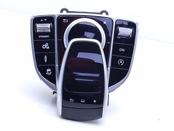 Gebrauchte Bedienung BordSteuergerät Mercedes C-Klasse AMG (W205) C-63 S,Edition 1 AMG 4.0 V8 Biturbo Preis € 59,00 Margenregelung angeboten von Automaterialen Ronald Morien B.V.