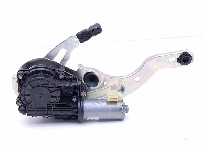 Używane Silnik tylnej klapy Mercedes C-Klasse AMG (W205) C-63 S,Edition 1 AMG 4.0 V8 Biturbo Cena € 125,00 Procedura marży oferowane przez Automaterialen Ronald Morien B.V.