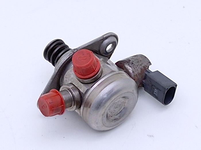Usagé Pompe carburant mécanique Mercedes C-Klasse AMG (W205) C-63 S,Edition 1 AMG 4.0 V8 Biturbo Prix € 149,00 Règlement à la marge proposé par Automaterialen Ronald Morien B.V.