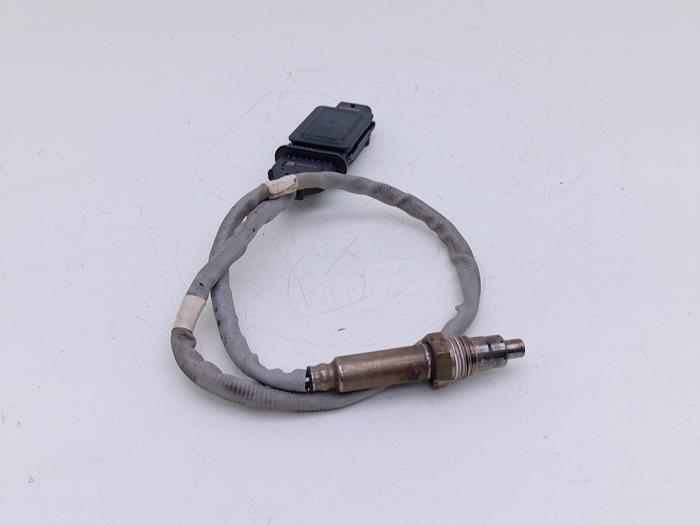 Sonde lambda d'un Audi A3 Sportback (8YA) 2.0 30 TDI 16V 2022