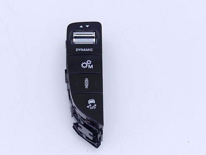 Usados Interruptor ESP Mercedes G (463) 4.0 G 63 V8 32V 4x4² Precio € 59,29 IVA incluido ofrecido por Automaterialen Ronald Morien B.V.