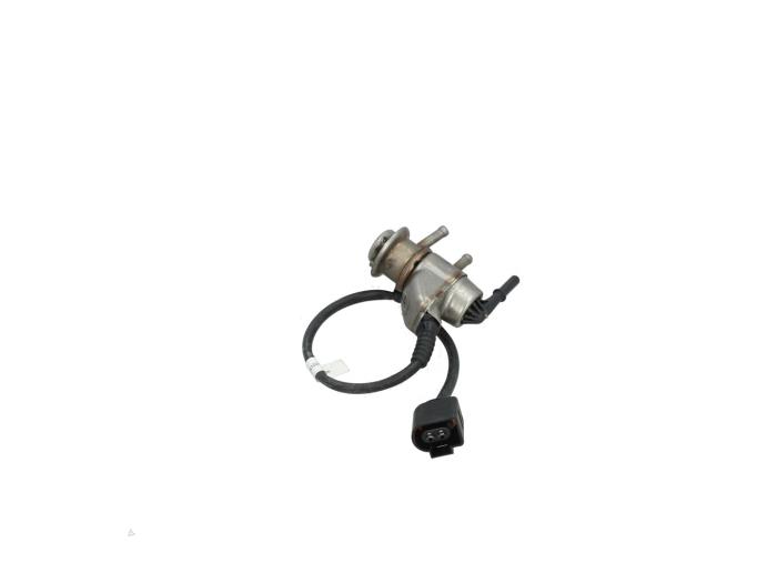 Usados Inyector Adblue Volkswagen Crafter (SY) 2.0 TDI RWD Precio € 133,10 IVA incluido ofrecido por Automaterialen Ronald Morien B.V.