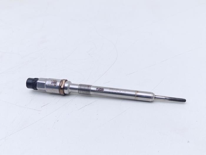 New Glow plug Volkswagen Passat Variant (3G5) 2.0 TDI 16V 190 Price € 114,95 Inclusive VAT offered by Automaterialen Ronald Morien B.V.