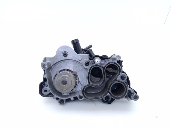 Begagnade Vattenpump Volkswagen Polo VI (AW1) 1.0 TGI 12V Pris € 55,00 Marginaltabell erbjuds av Automaterialen Ronald Morien B.V.