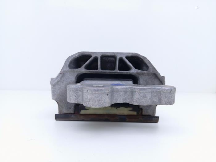 Usagé Support moteur Ford Transit 2.0 TDCi 16V Eco Blue 130 Prix € 35,01 Prix TTC proposé par Automaterialen Ronald Morien B.V.