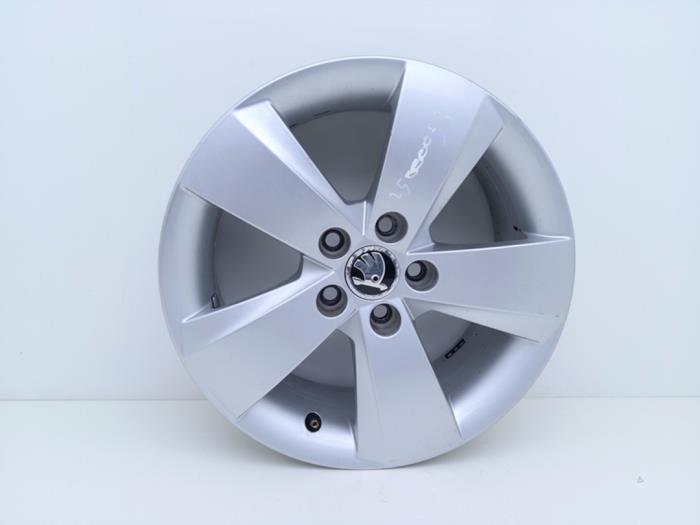 Używane Obrecz Skoda Rapid 1.2 TSI 16V Cena € 95,00 Procedura marży oferowane przez Automaterialen Ronald Morien B.V.