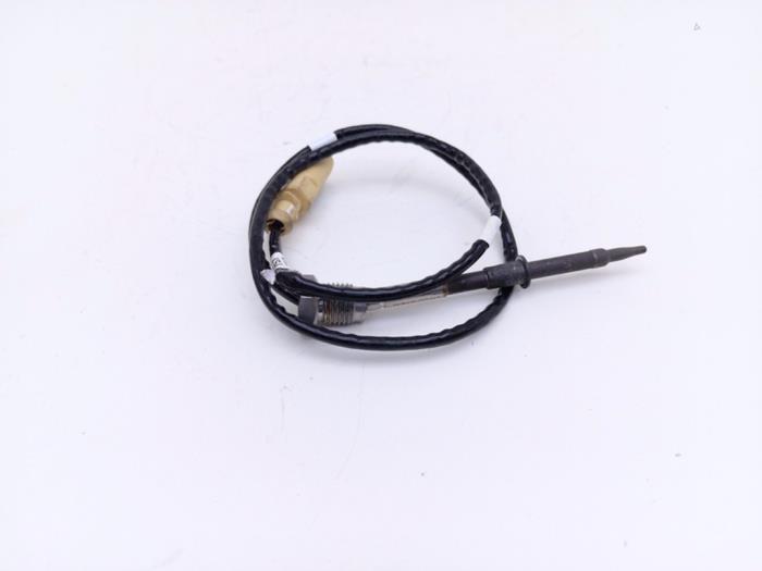 Gebrauchte Auspuff Temperatursensor Volkswagen Multivan T7 2.0 TDI SCR 16V Preis € 114,95 Mit Mehrwertsteuer angeboten von Automaterialen Ronald Morien B.V.