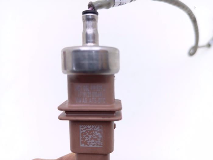 Auspuff Temperatursensor van een Volkswagen Multivan T7 2.0 TDI SCR 16V 2025