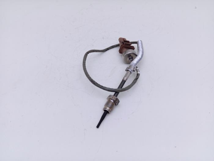 Auspuff Temperatursensor van een Volkswagen Multivan T7 2.0 TDI SCR 16V 2025