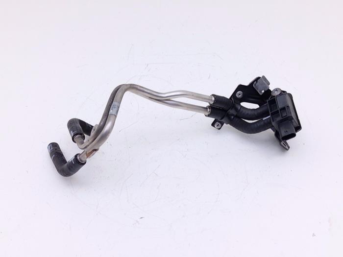 Used Particulate filter sensor Volkswagen Caddy Combi V (SBB/SBJ) 2.0 TDI BlueMotionTechnology Price € 75,00 Inclusive VAT offered by Automaterialen Ronald Morien B.V.