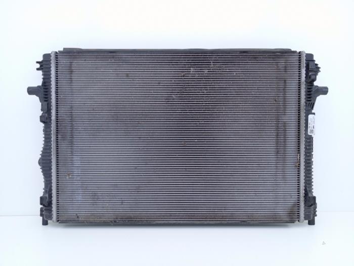 Usagé Radiateur Audi RS 3 Sportback (8YA) 2.5 TFSI 20V Quattro Prix € 225,00 Règlement à la marge proposé par Automaterialen Ronald Morien B.V.