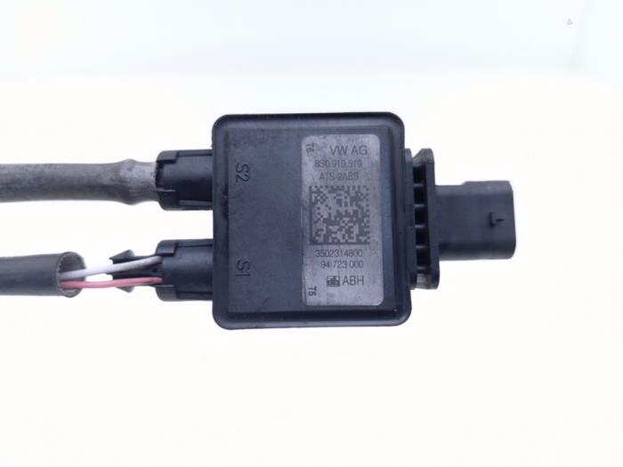 Auspuff Temperatursensor van een Audi RS 3 Sportback (8YA) 2.5 TFSI 20V Quattro 2024