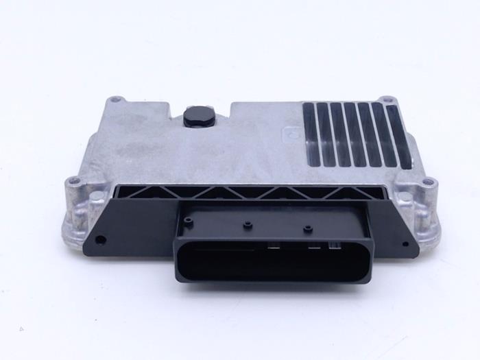 Usagé Ordinateur direction assistée Audi RS 5 (F53/F5P) 2.9 V6 TFSI 24V Prix € 235,95 Prix TTC proposé par Automaterialen Ronald Morien B.V.