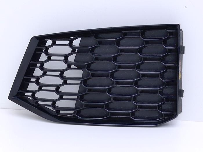Używane Grill Audi RS 5 (F53/F5P) 2.9 V6 TFSI 24V Cena € 124,99 Z VAT oferowane przez Automaterialen Ronald Morien B.V.