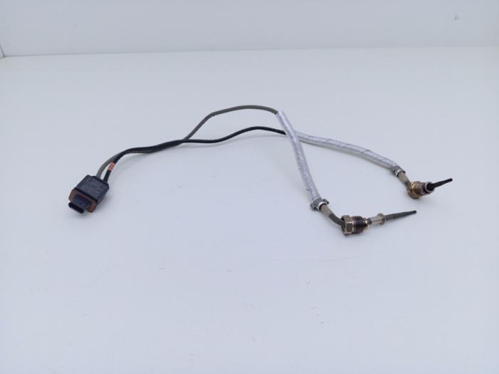 Usagé Sensor température d’échappement Cupra Formentor 1.5 e-Hybrid VZ 16V Prix € 59,00 Prix TTC proposé par Automaterialen Ronald Morien B.V.