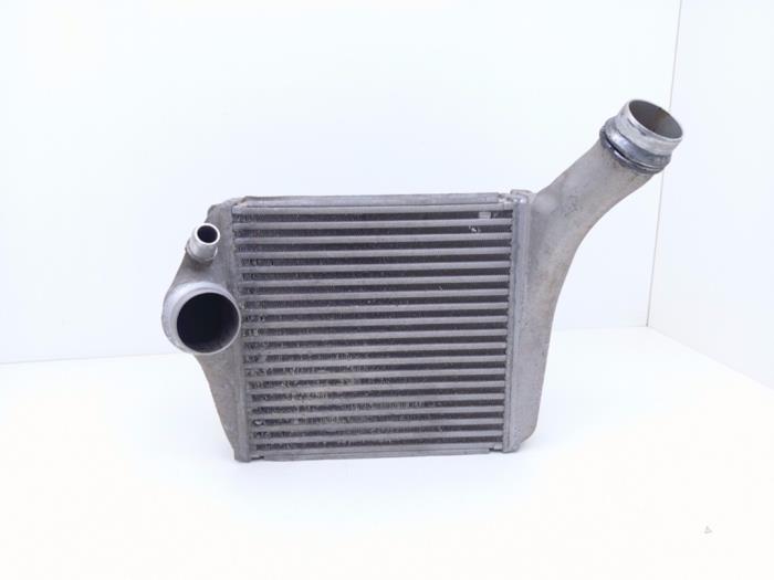 Usados Intercooler Porsche Panamera (970) 3.0 V6 24V 4S Precio € 395,00 Norma de margen ofrecido por Automaterialen Ronald Morien B.V.