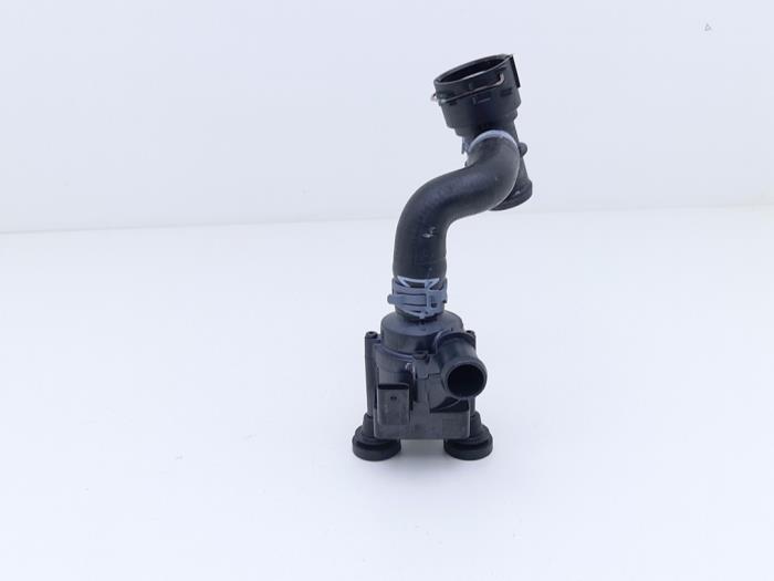 Begagnade Extra vattenpump Audi Q5 (GUB) 2.0 TFSI 16V Pris € 114,95 Inklusive moms erbjuds av Automaterialen Ronald Morien B.V.