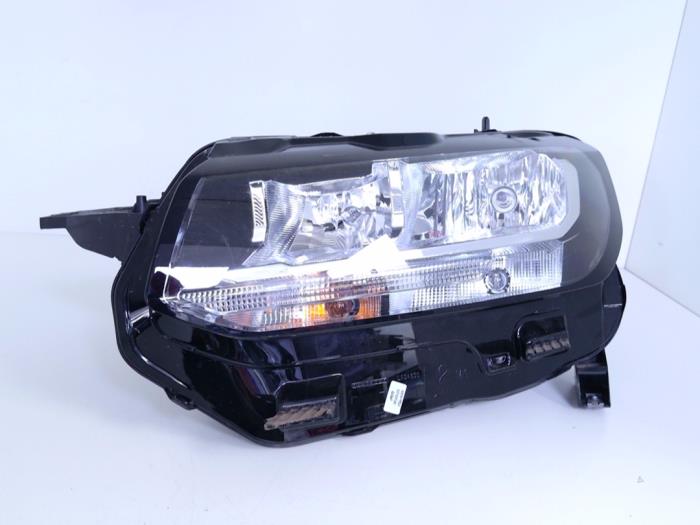 Używane Reflektor lewy Citroen Berlingo 1.5 BlueHDi 130 Cena € 395,00 Z VAT oferowane przez Automaterialen Ronald Morien B.V.