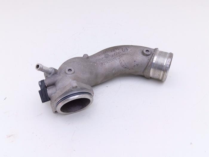 Gebrauchte Intercooler Rohr Audi RS7 Sportback (4KA) 4.0 V8 TFSI Mild Hybrid 32V Preis € 65,00 Margenregelung angeboten von Automaterialen Ronald Morien B.V.