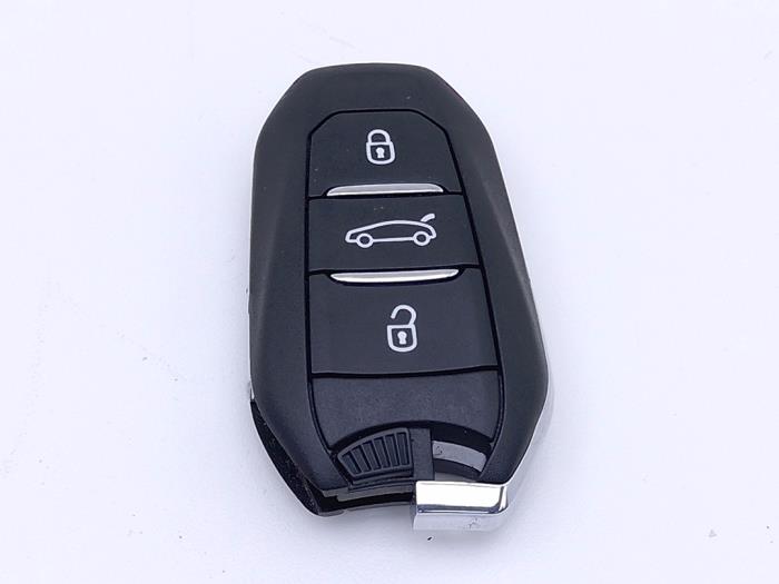 Używane Klucz Peugeot 308 (F3/FB/FH/FM/FP) 1.2 12V PureTech 130 Cena € 124,99 Z VAT oferowane przez Automaterialen Ronald Morien B.V.