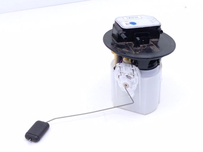Usagé Pompe essence Peugeot 308 (F3/FB/FH/FM/FP) 1.2 12V PureTech 130 Prix € 115,00 Prix TTC proposé par Automaterialen Ronald Morien B.V.