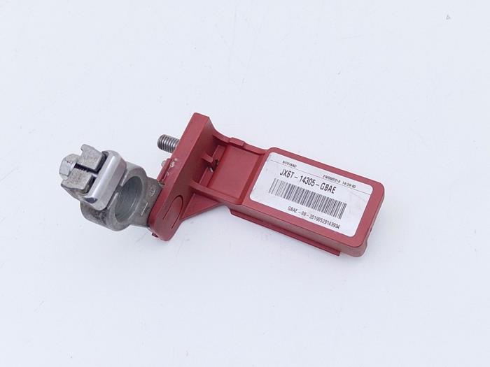 Używane Biegun akumulator Ford Focus 4 1.0 Ti-VCT EcoBoost 12V 125 Cena € 48,99 Z VAT oferowane przez Automaterialen Ronald Morien B.V.
