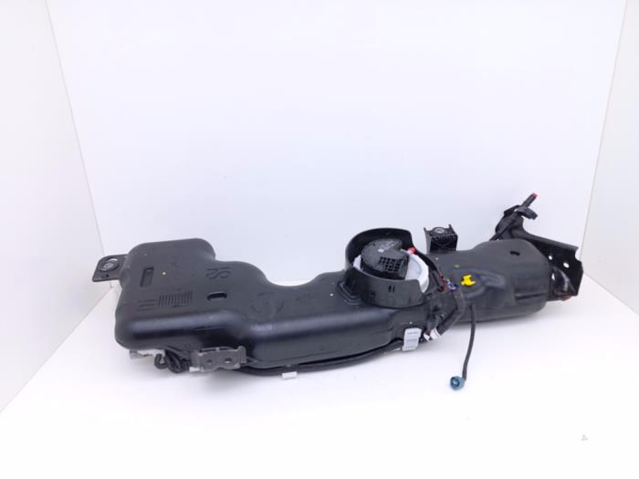 Gebrauchte Adblue Tank Toyota Hilux V/VI 2.4 D4D-F 16V 4x4 Preis € 794,99 Mit Mehrwertsteuer angeboten von Automaterialen Ronald Morien B.V.
