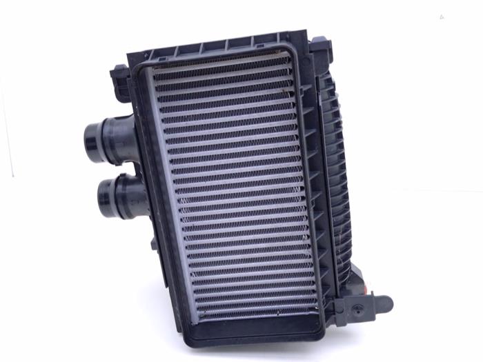 Usados Intercooler Peugeot 5008 III (KA/KB/KC) 1.6 16V THP Precio € 99,00 IVA incluido ofrecido por Automaterialen Ronald Morien B.V.