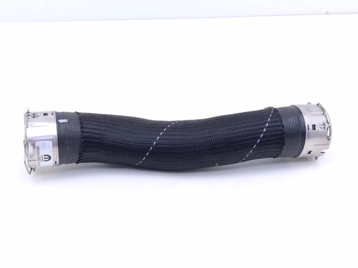 Gebrauchte Intercooler Schlauch Peugeot 5008 III (KA/KB/KC) 1.6 16V THP Preis € 45,00 Mit Mehrwertsteuer angeboten von Automaterialen Ronald Morien B.V.