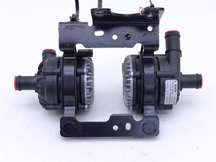 Begagnade Extra vattenpump Citroen C3 (CB/CC) ë-C3 44 kWh Pris € 95,00 Inklusive moms erbjuds av Automaterialen Ronald Morien B.V.