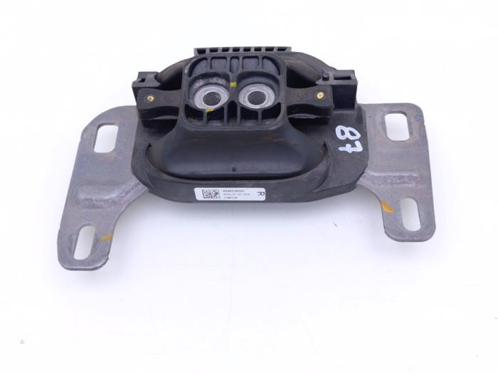 Usagé Support moteur Peugeot 408 1.2 12V Hybrid 136 Prix € 29,00 Prix TTC proposé par Automaterialen Ronald Morien B.V.