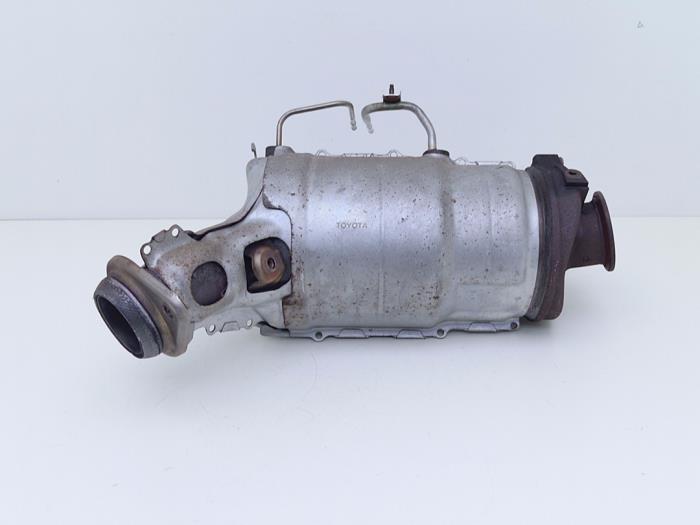 Usagé Filtre à particules Toyota Hilux V/VI 2.4 D4D-F 16V 4x4 Prix € 961,95 Prix TTC proposé par Automaterialen Ronald Morien B.V.