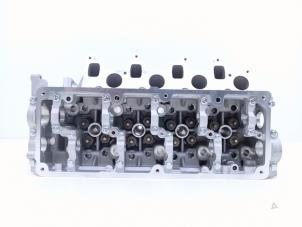 Zylinderkopf van een Volkswagen Multivan T5 (7E/7HC/7HF/7HM) 2.0 BiTDI DRF 2015