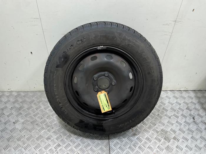 Gebrauchte Reserverad Renault Trafic Passenger (1JL/2JL/3JL/4JL) 2.0 dCi 16V 170 Preis € 75,00 Mit Mehrwertsteuer angeboten von Automaterialen Ronald Morien B.V.