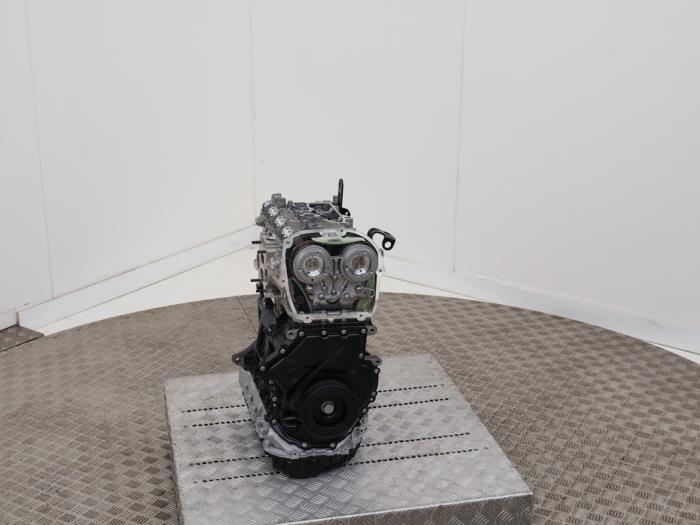 Engine from a Volkswagen Golf VII (AUA) 2.0 R 4Motion 16V 2020