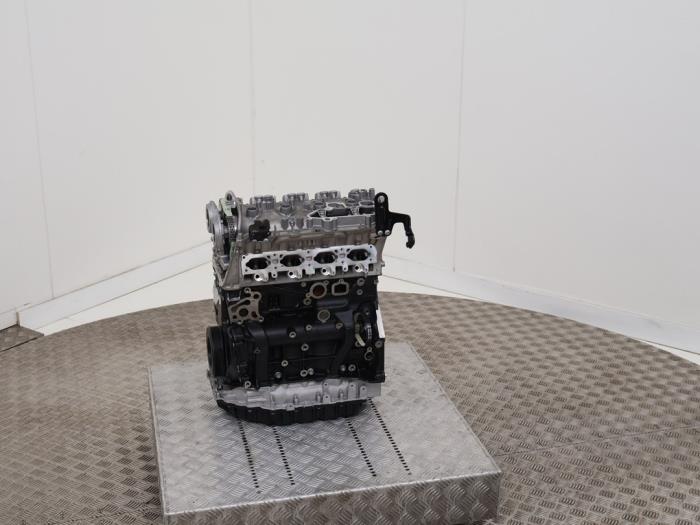 Engine from a Volkswagen Golf VII (AUA) 2.0 R 4Motion 16V 2020