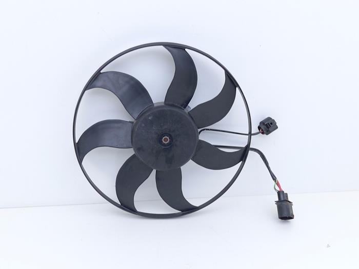 Używane Wentylator Volkswagen Caddy Combi IV 2.0 TDI 102 Cena € 30,25 Z VAT oferowane przez Automaterialen Ronald Morien B.V.