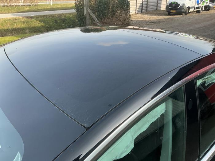 Używane Dach panoramiczny Tesla Model 3 Standard RWD Plus 60 kWh Cena € 595,00 Procedura marży oferowane przez Automaterialen Ronald Morien B.V.