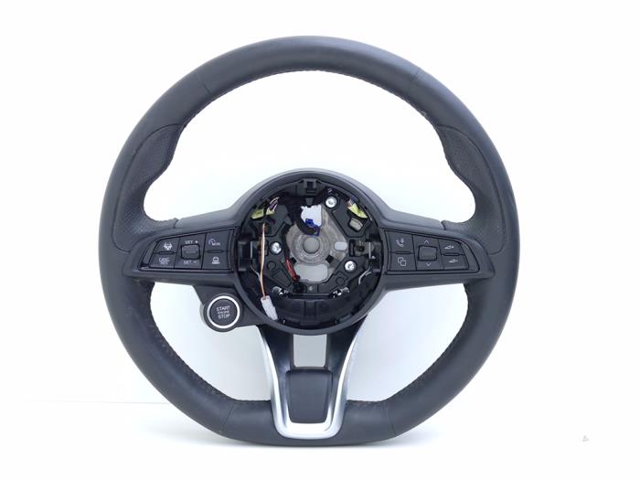 Używane Kierownica Alfa Romeo Tonale 1.3 T Hybrid Q4 Cena € 495,00 Z VAT oferowane przez Automaterialen Ronald Morien B.V.
