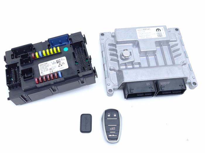 Used Injection computer Alfa Romeo Tonale 1.3 T Hybrid Q4 Price € 395,00 Inclusive VAT offered by Automaterialen Ronald Morien B.V.