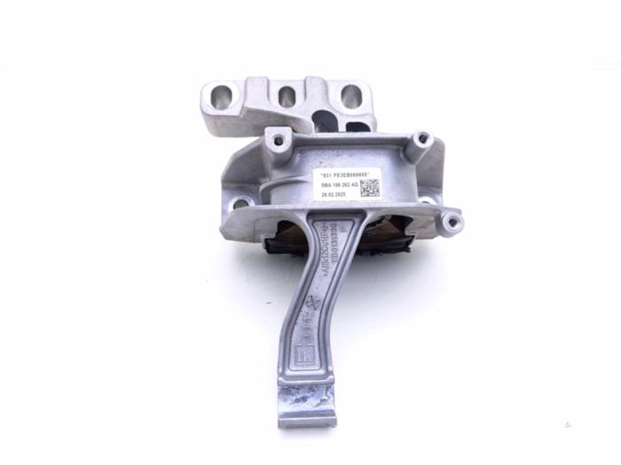 Used Engine mount Volkswagen Multivan T7 2.0 TDI SCR 16V Price € 59,29 Inclusive VAT offered by Automaterialen Ronald Morien B.V.