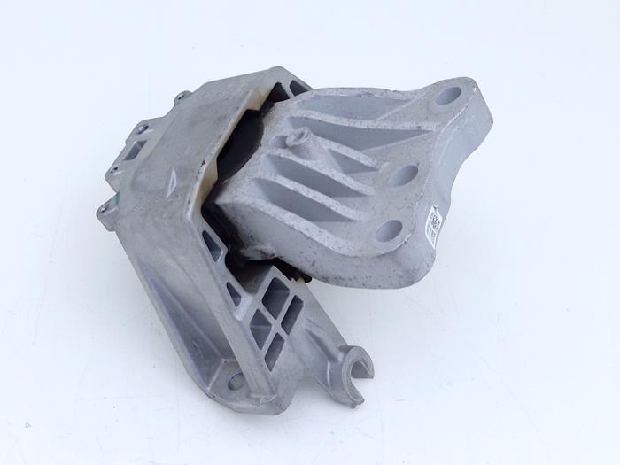 Used Engine mount Alfa Romeo Tonale 1.3 T Hybrid Q4 Price € 144,99 Inclusive VAT offered by Automaterialen Ronald Morien B.V.