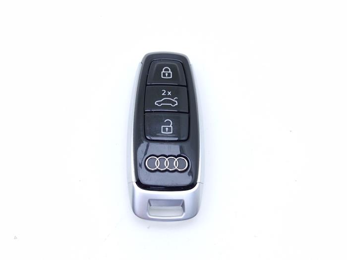 Gebrauchte Schlüssel Audi RS 6 Avant (C8) 4.0 V8 TFSI Mild Hybrid 32V Preis € 95,00 Margenregelung angeboten von Automaterialen Ronald Morien B.V.