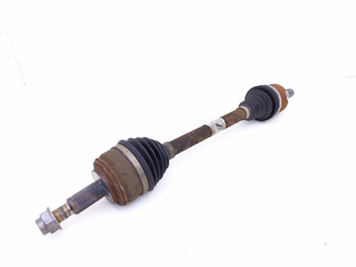 Begagnade Drivaxel, vänster fram Renault Master III (EV/HV/UV/VA/VB/VD/VF/VG/VJ) 2.3 dCi 165 16V FWD Pris € 102,85 Inklusive moms erbjuds av Automaterialen Ronald Morien B.V.