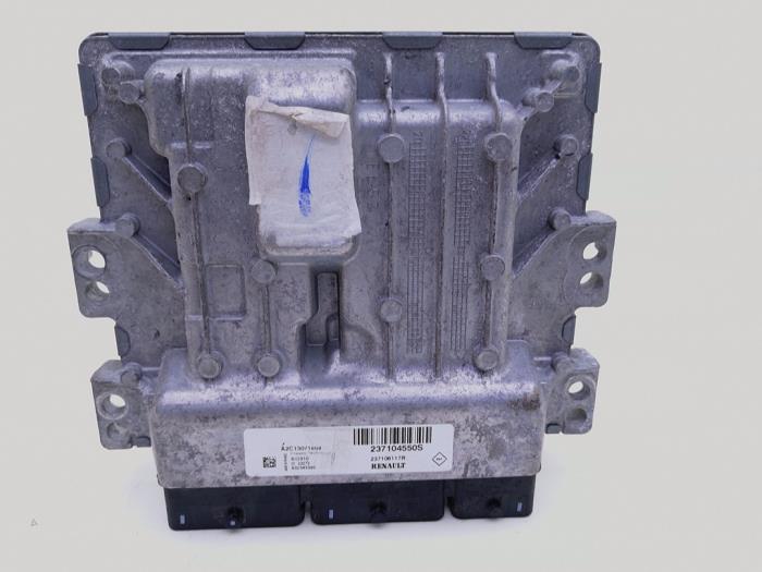 Used Engine management computer Renault Master III (EV/HV/UV/VA/VB/VD/VF/VG/VJ) 2.3 dCi 165 16V FWD Price € 595,01 Inclusive VAT offered by Automaterialen Ronald Morien B.V.