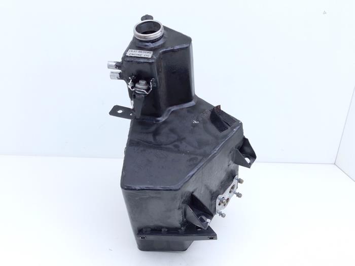 Begagnade Oljetank Ferrari Maranello 550 48V Pris € 995,00 Marginaltabell erbjuds av Automaterialen Ronald Morien B.V.