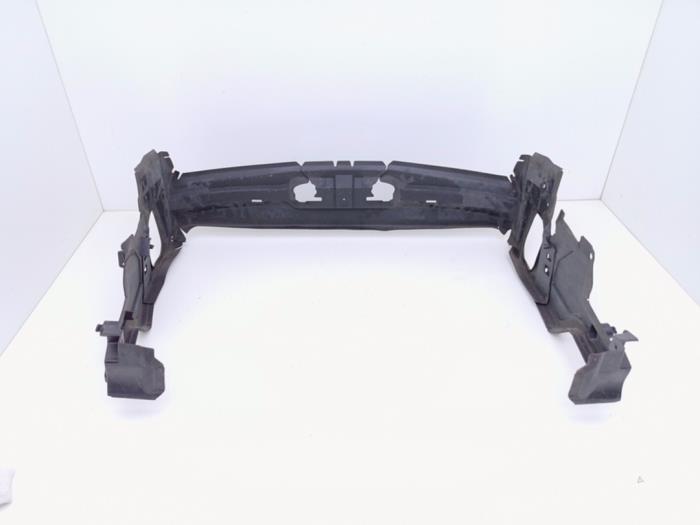 Gebrauchte Luft Leitung BMW M8 (F91) 4.4 V8 32V Twin Turbo Preis € 55,00 Margenregelung angeboten von Automaterialen Ronald Morien B.V.