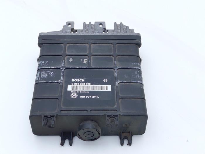 Used Engine management computer Volkswagen Golf Price € 50,00 Margin scheme offered by Automaterialen Ronald Morien B.V.
